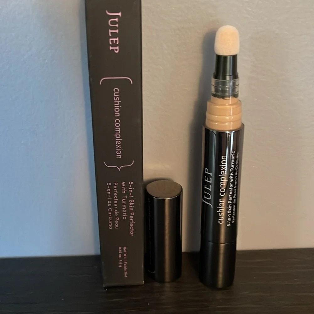 Julep Cushion Complexion Concealer Corrector w Turmeric NIB 210 Cashmere- Medium - Picture 2 of 8